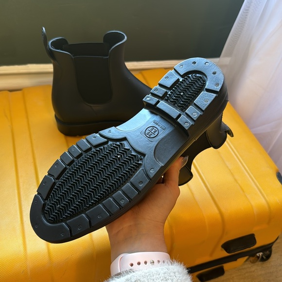 Black rain boots size 39 | women’s 8.5 - Picture 3 of 5